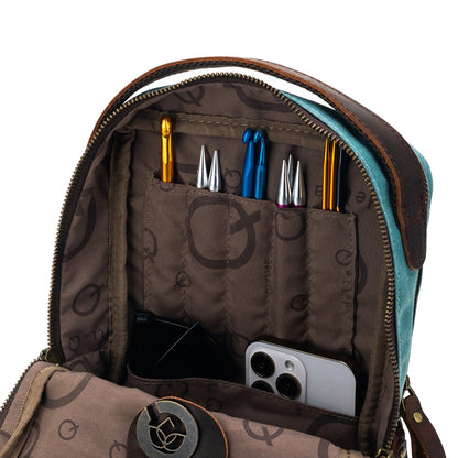 della Q Maker's Canvas Mini Messenger