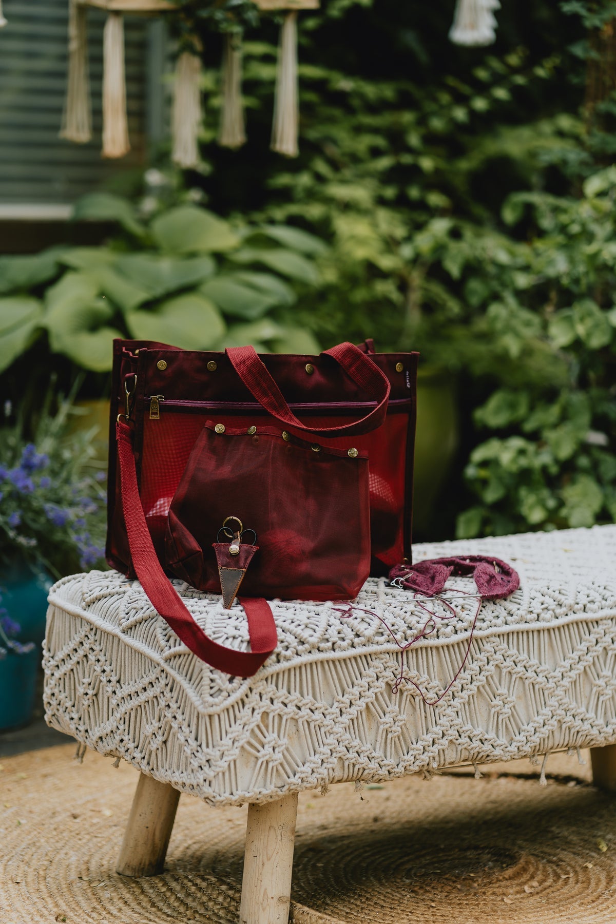 della Q Maker's Mesh Tote - Red