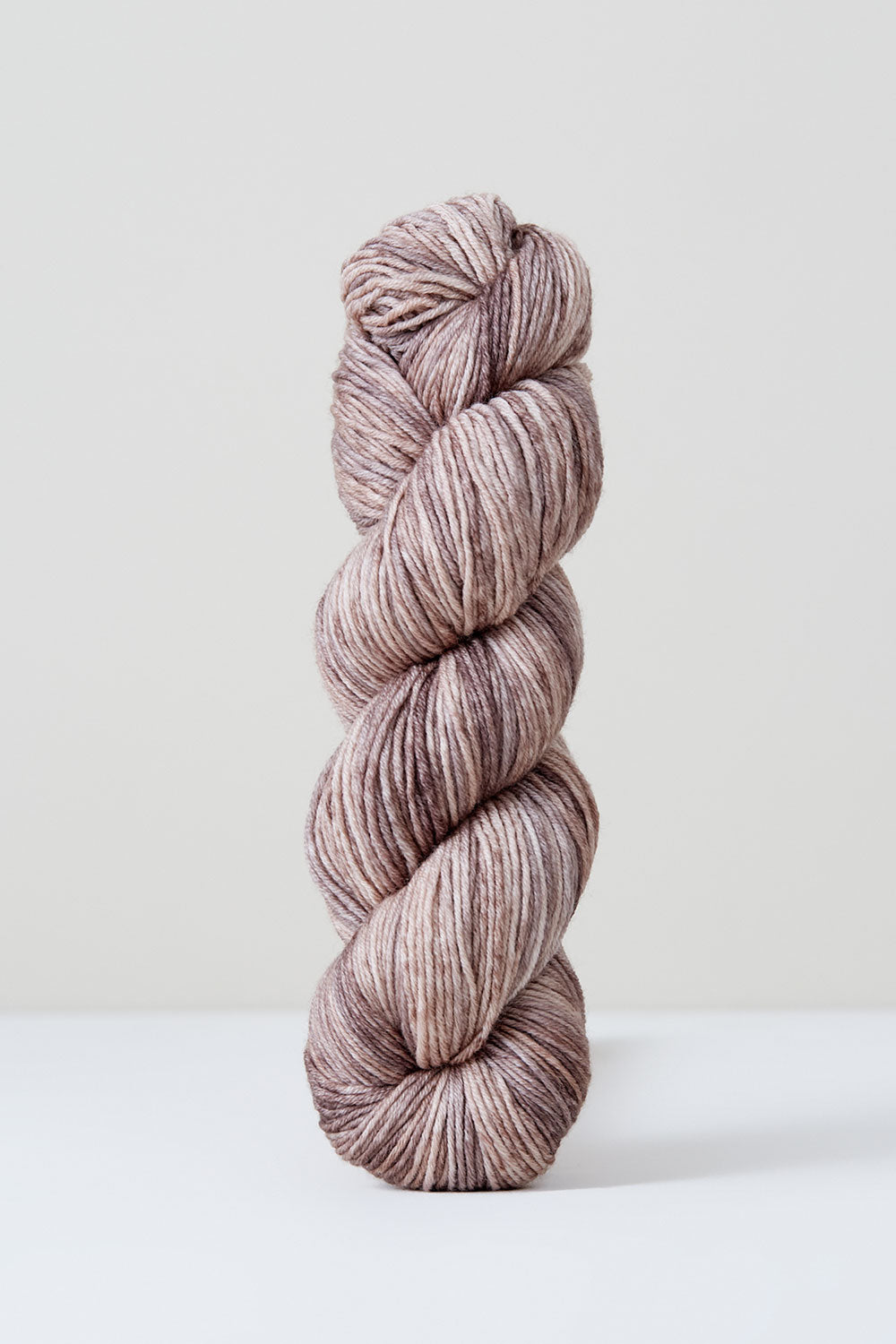 Urth Yarns Monokrom DK