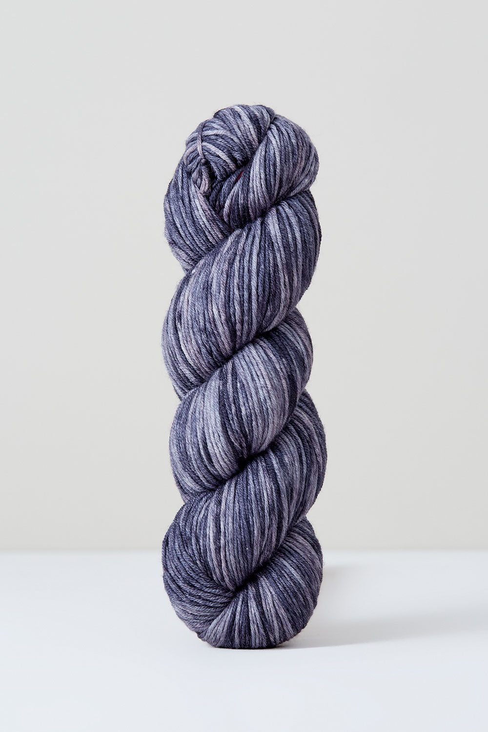 Urth Yarns Monokrom DK